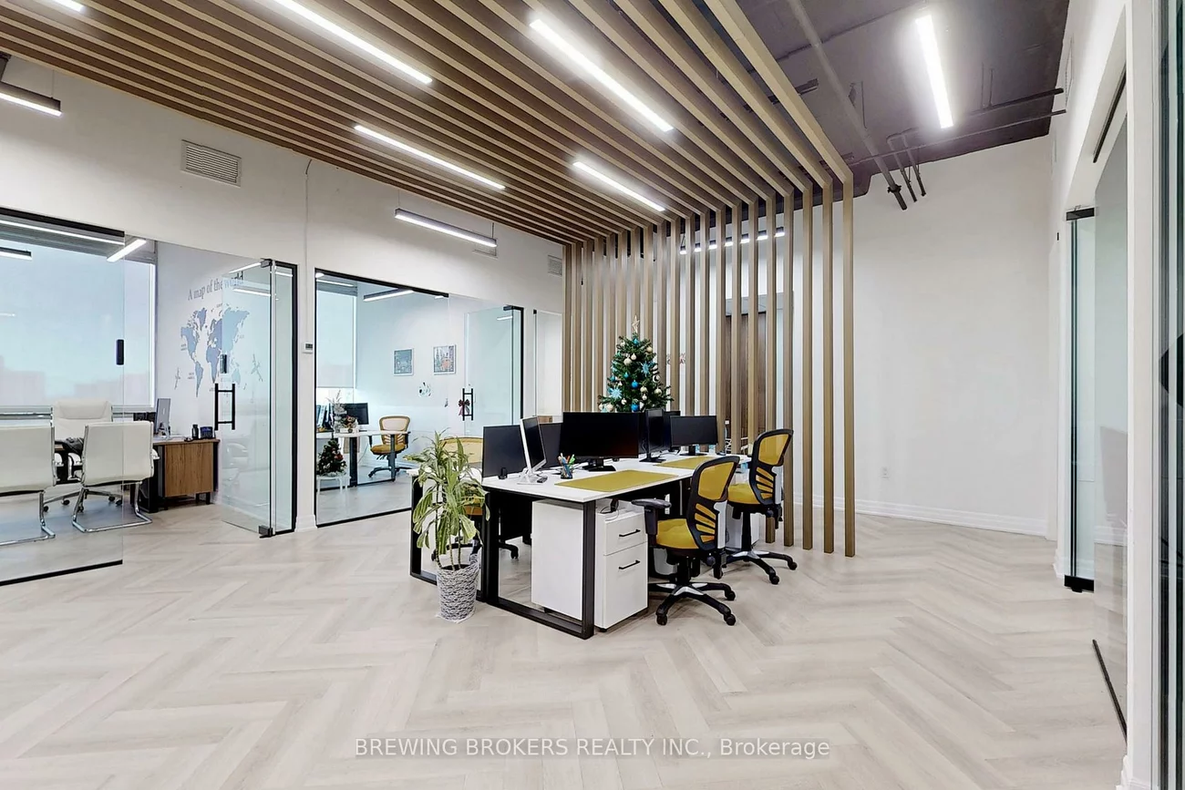 1275, Finch, York University Heights, Toronto