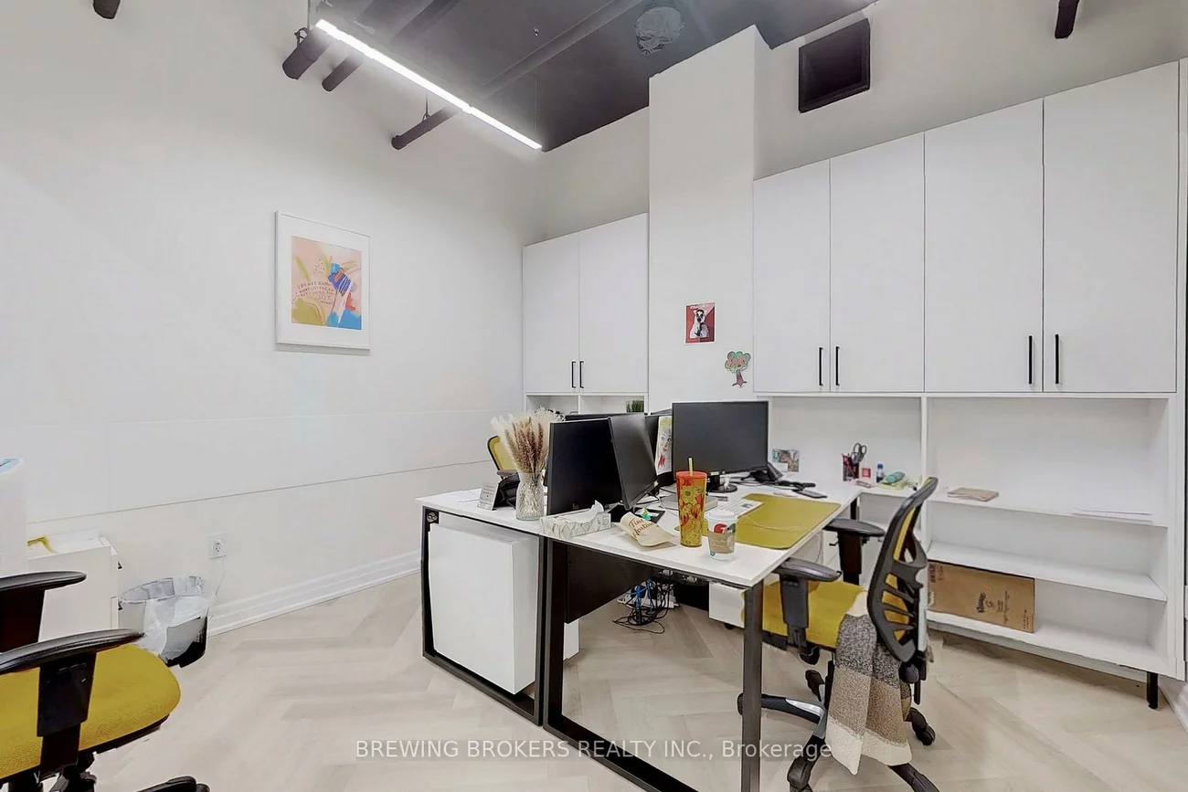 1275, Finch, York University Heights, Toronto