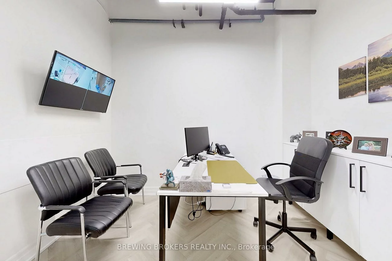 1275, Finch, York University Heights, Toronto