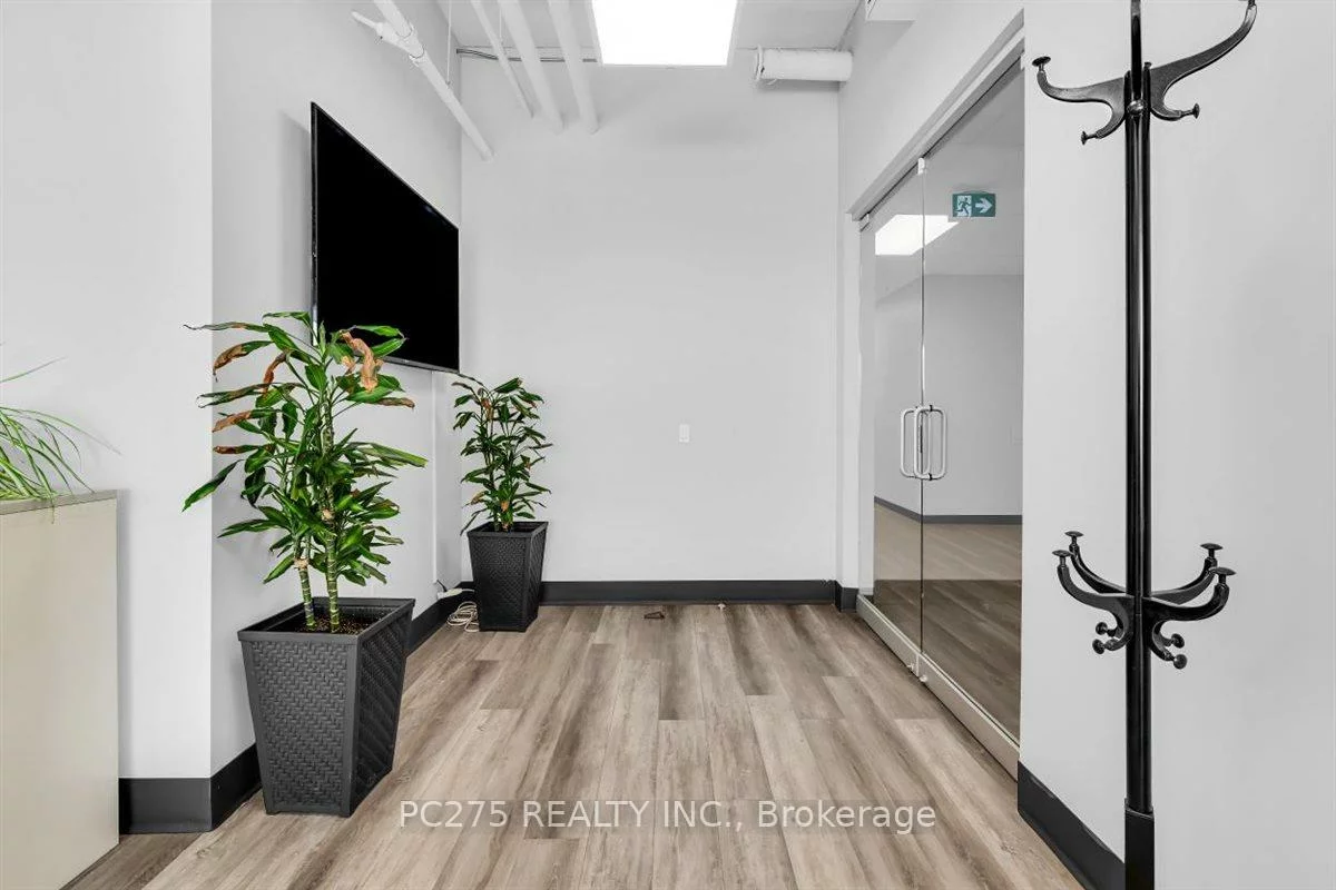 1275, FINCH, York University Heights, Toronto