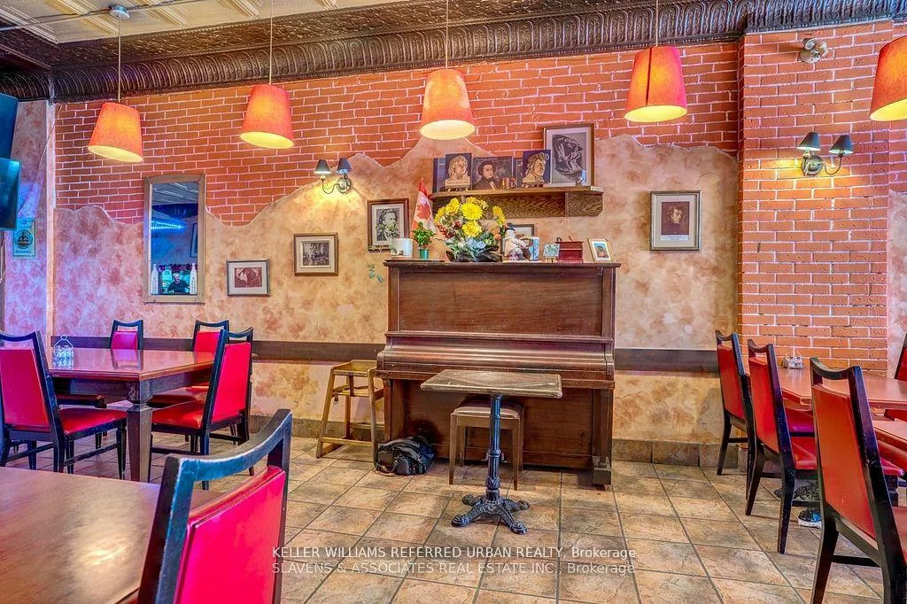 165, Roncesvalles, Roncesvalles, Toronto