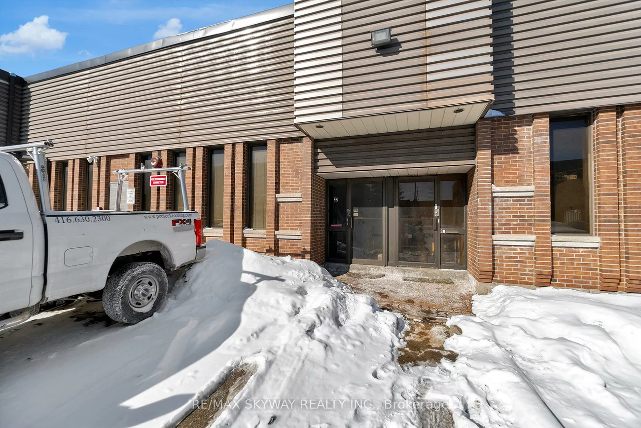 32, Guided, West Humber-Clairville, Toronto