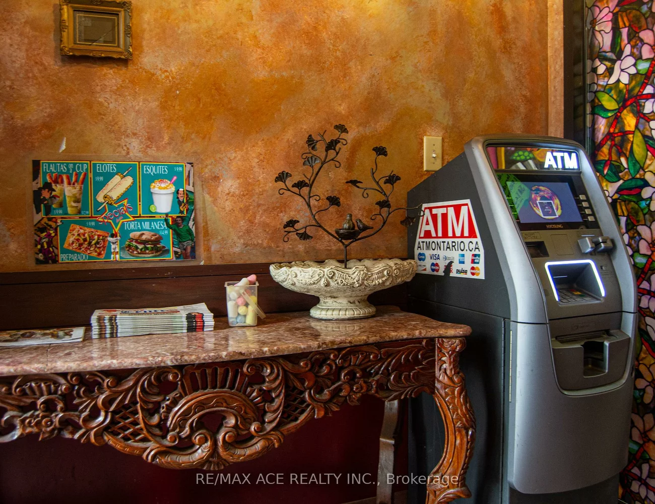 1820, Eglington, Briar Hill-Belgravia, Toronto