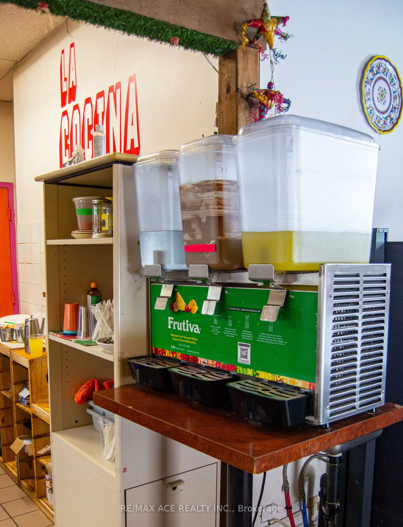 1820, Eglington, Briar Hill-Belgravia, Toronto