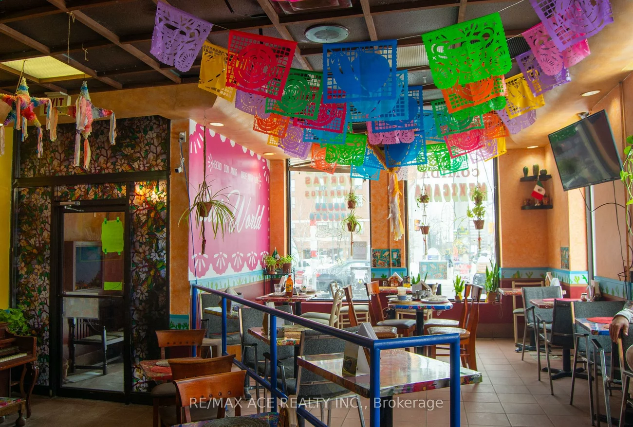 1820, Eglington, Briar Hill-Belgravia, Toronto