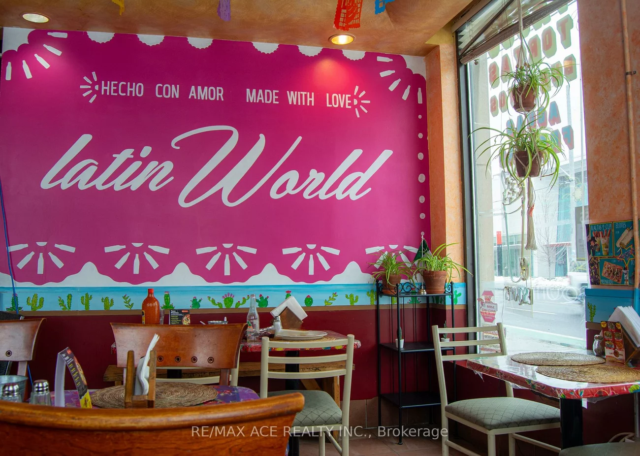 1820, Eglington, Briar Hill-Belgravia, Toronto