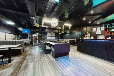 901, Jane, Rockcliffe-Smythe, Toronto