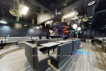 901, Jane, Rockcliffe-Smythe, Toronto