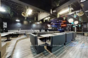 901, Jane, Rockcliffe-Smythe, Toronto