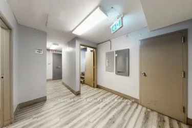 901, Jane, Rockcliffe-Smythe, Toronto