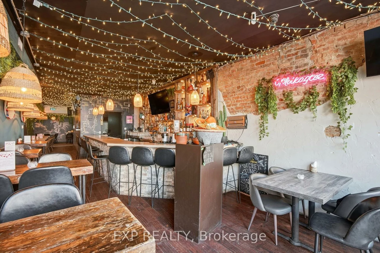 1263, Queen, South Parkdale, Toronto