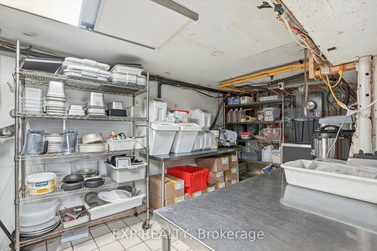 1263, Queen, South Parkdale, Toronto