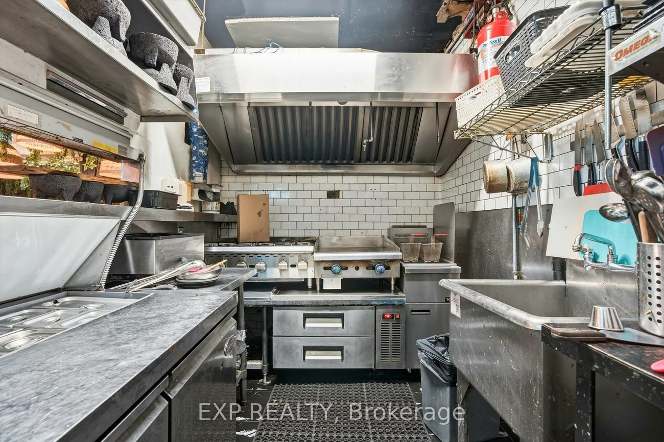 1263, Queen, South Parkdale, Toronto