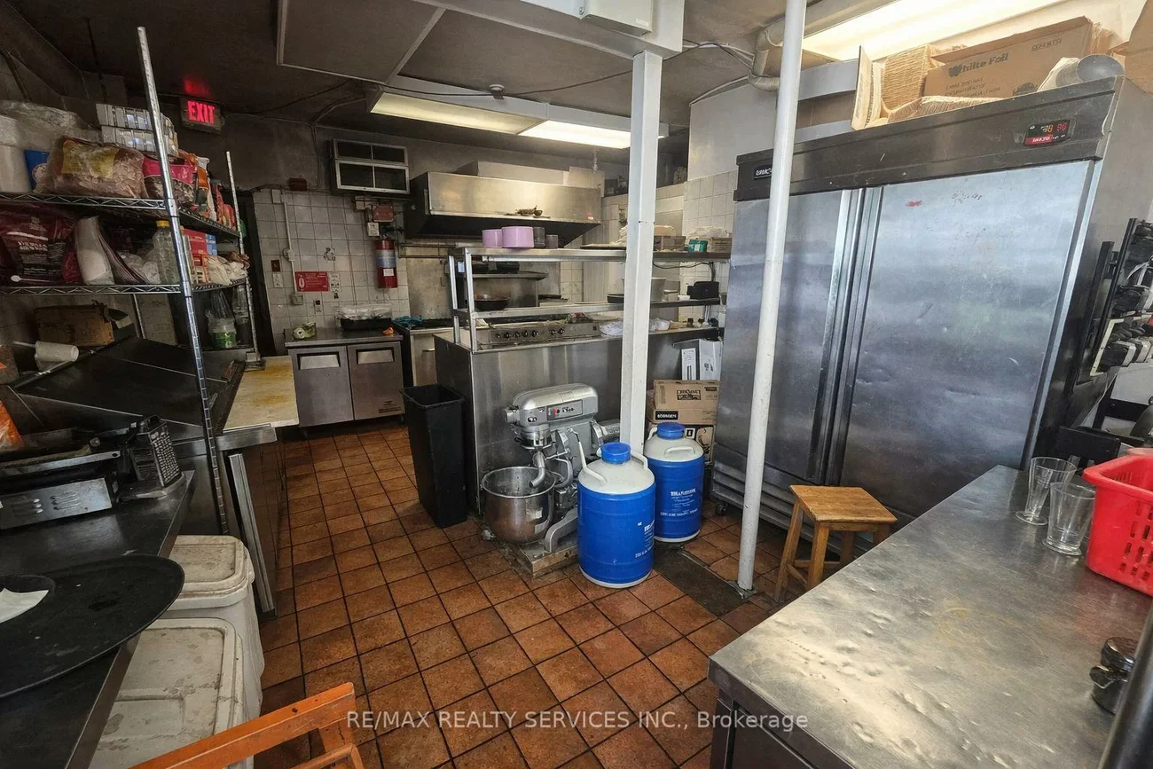 369, Keele, Junction Area, Toronto