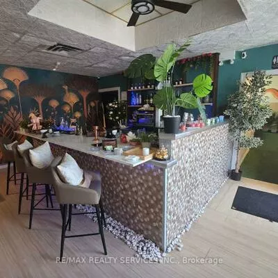 Commercial for sale, 369, Keele, Junction Area, Toronto