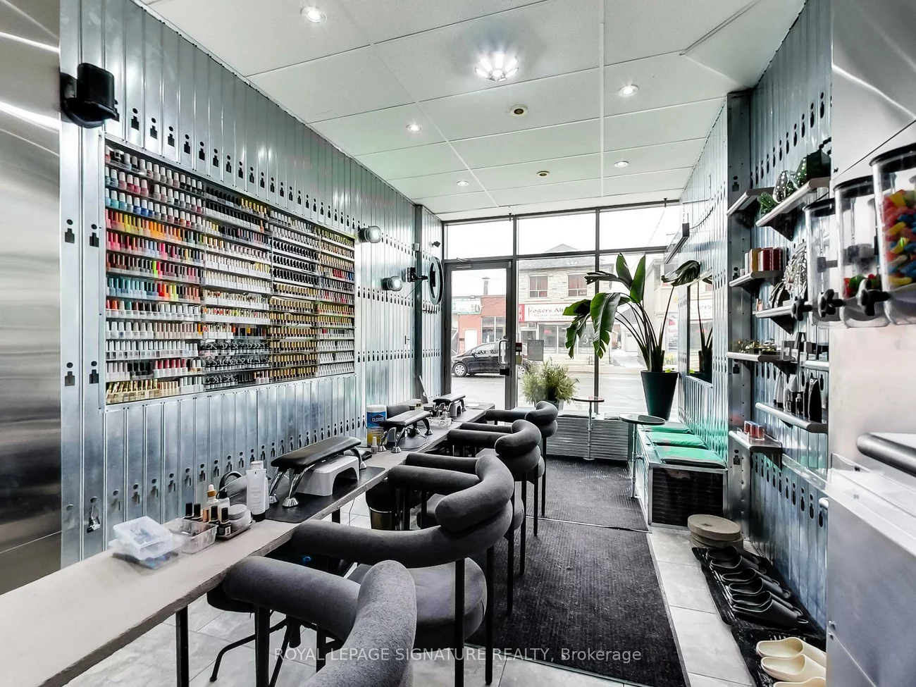 475D, Rogers, Keelesdale-Eglinton West, Toronto