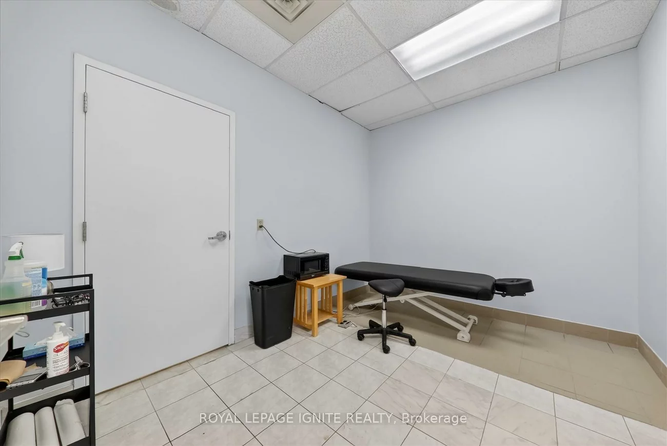 2978, Islington, Humber Summit, Toronto