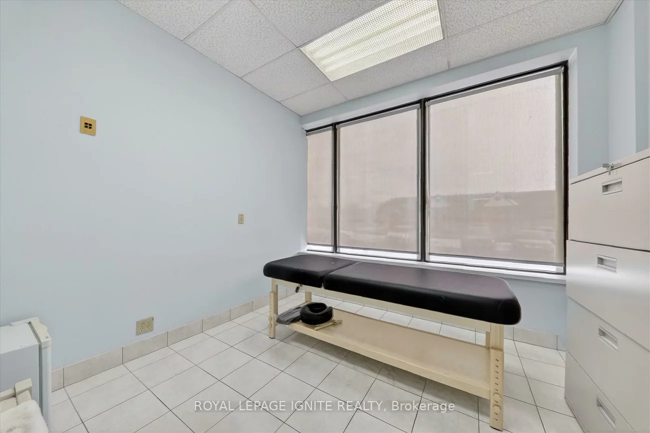 2978, Islington, Humber Summit, Toronto