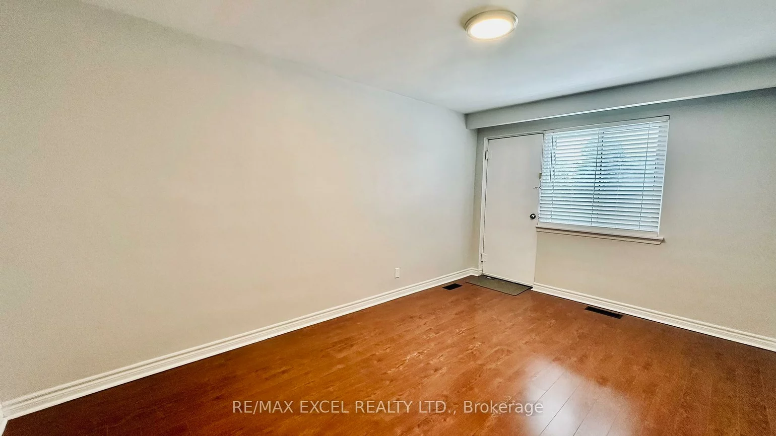 675, The Queensway, Stonegate-Queensway, Toronto