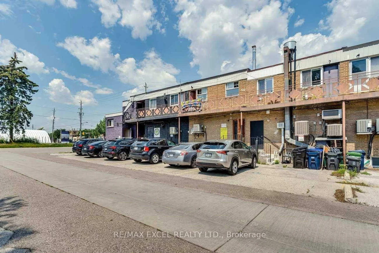 675, The Queensway, Stonegate-Queensway, Toronto