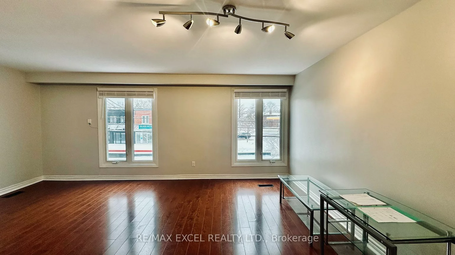 675, The Queensway, Stonegate-Queensway, Toronto