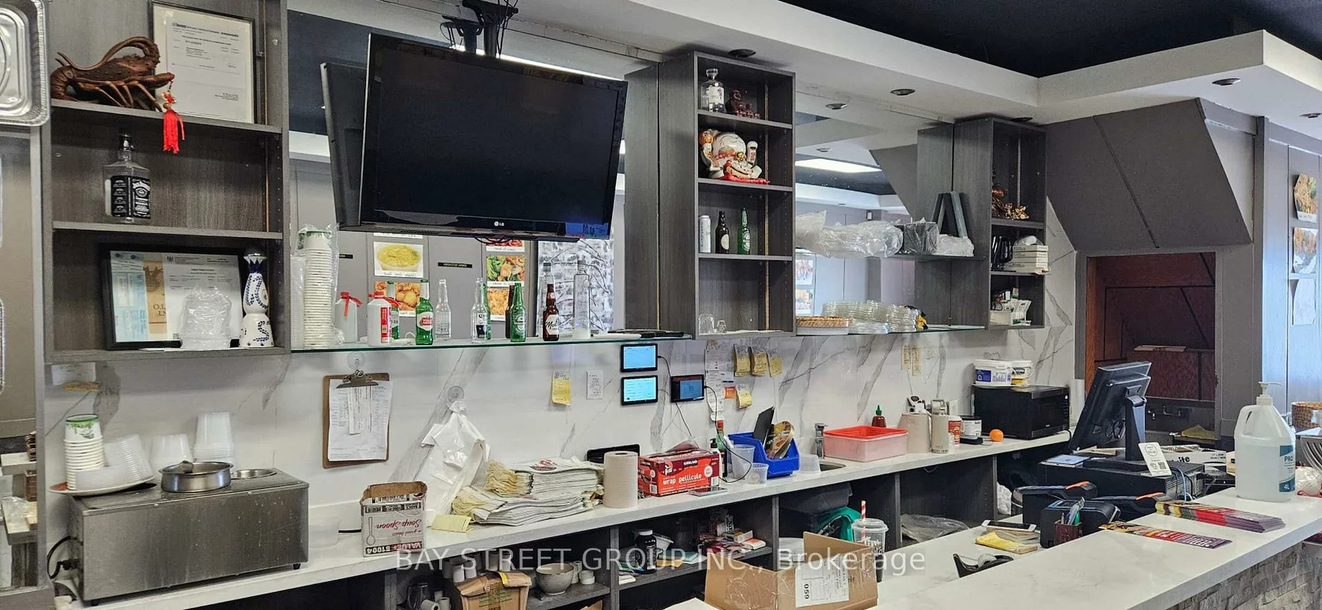 1662, Eglinton, Briar Hill-Belgravia, Toronto