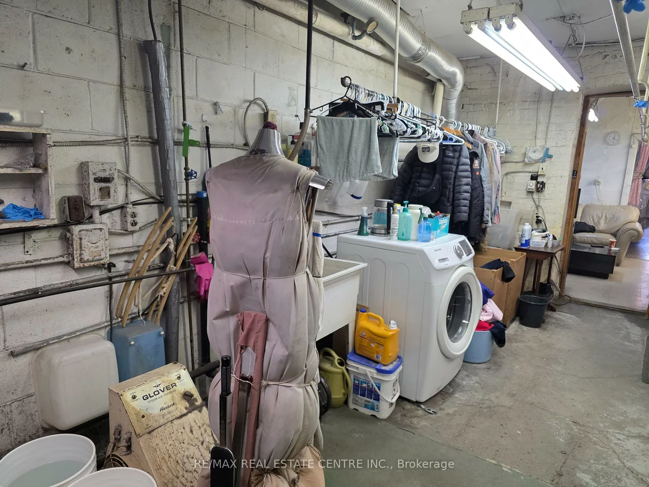 262, Jane, Lambton Baby Point, Toronto