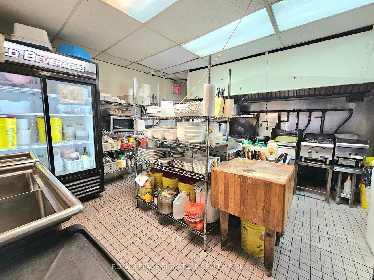 1768, St Clair, Weston-Pellam Park, Toronto