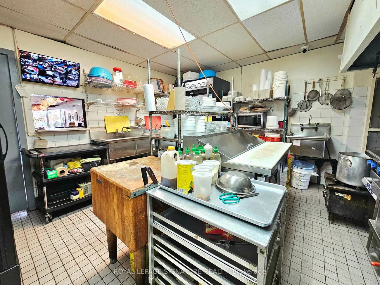 1768, St Clair, Weston-Pellam Park, Toronto