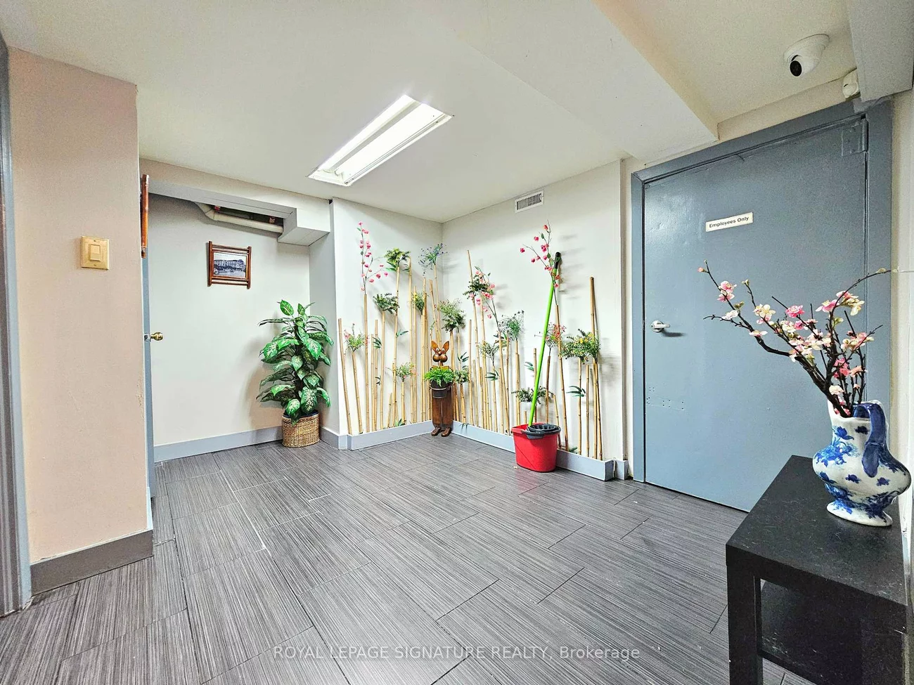 1768, St Clair, Weston-Pellam Park, Toronto