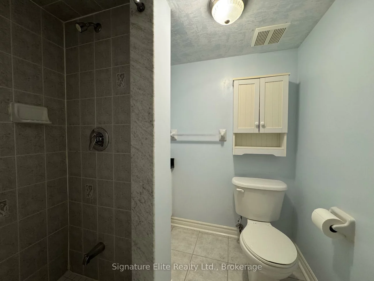 2138, Eglinton, Briar Hill-Belgravia, Toronto