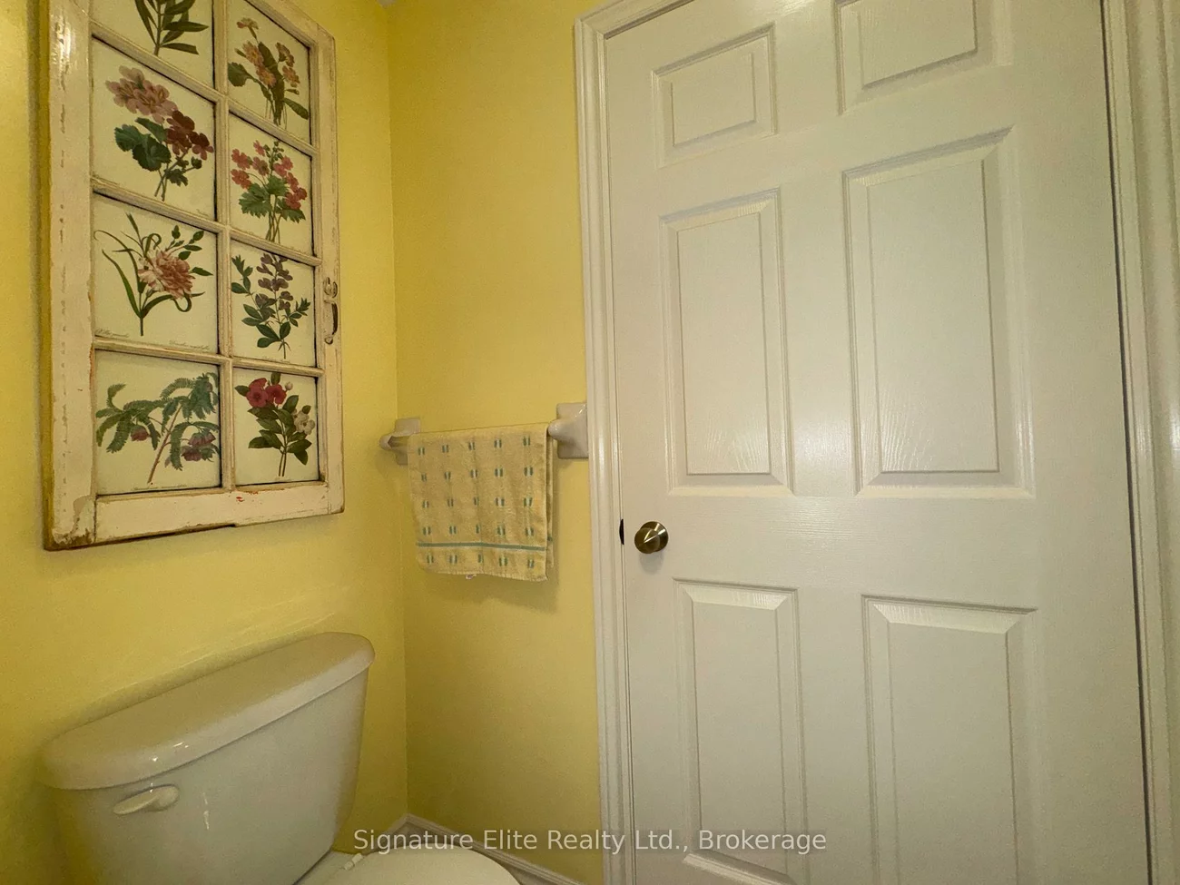 2138, Eglinton, Briar Hill-Belgravia, Toronto