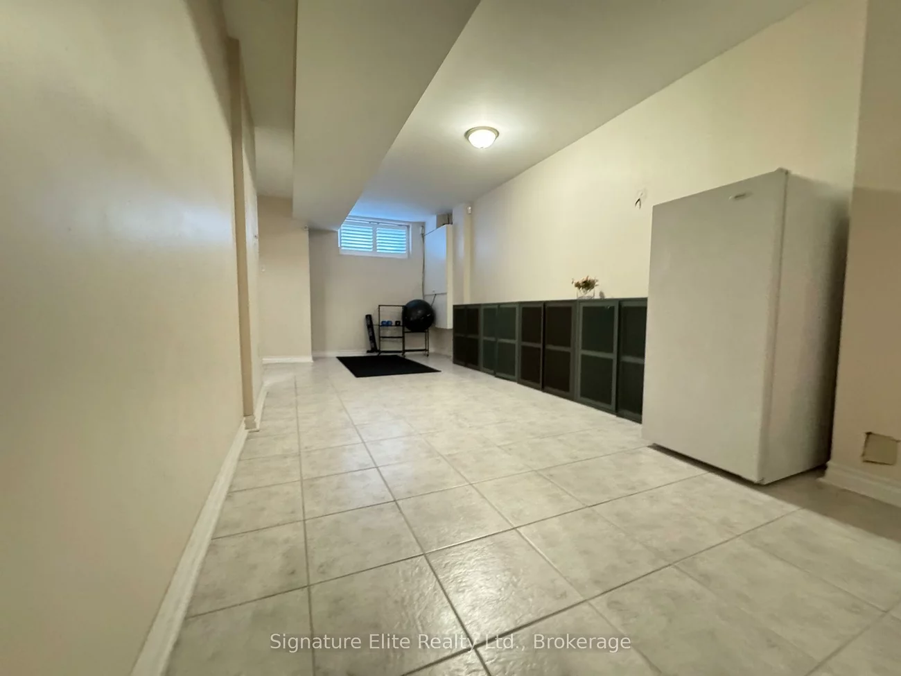 2138, Eglinton, Briar Hill-Belgravia, Toronto