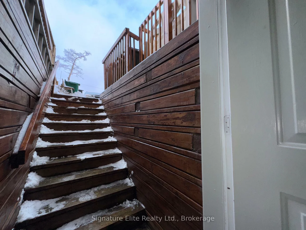 2138, Eglinton, Briar Hill-Belgravia, Toronto