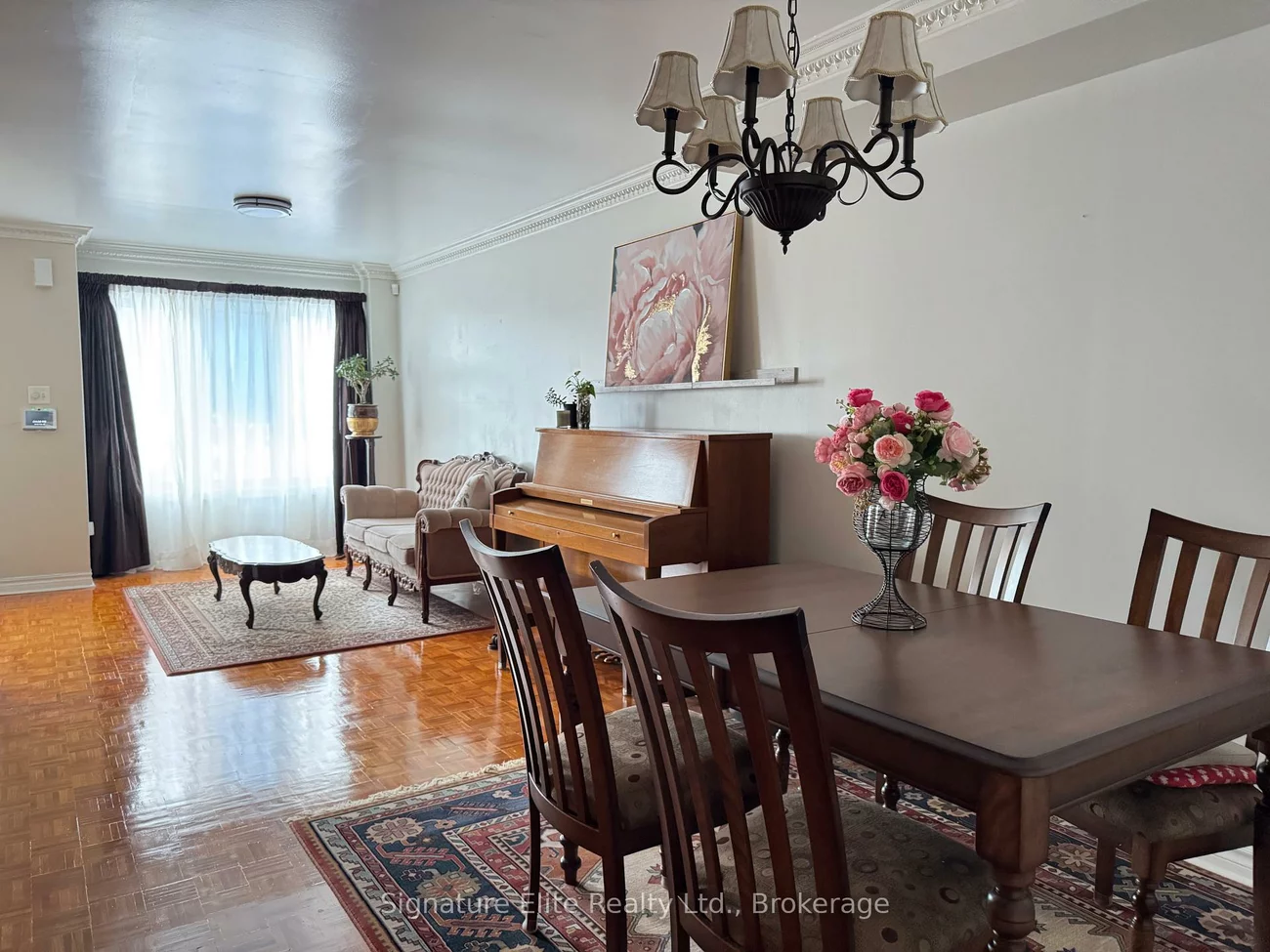 2138, Eglinton, Briar Hill-Belgravia, Toronto