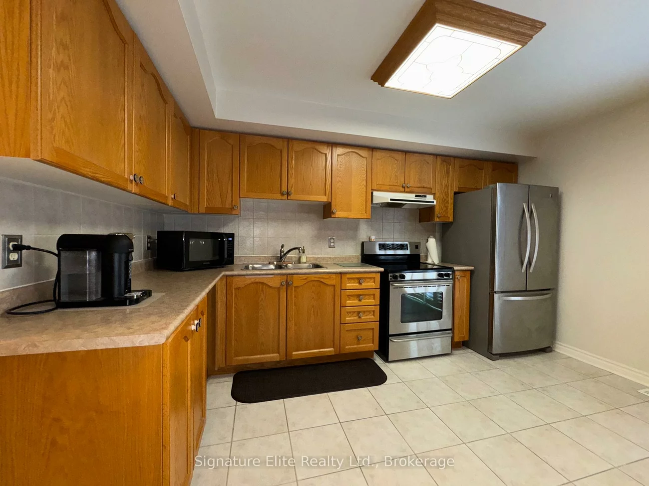 2138, Eglinton, Briar Hill-Belgravia, Toronto