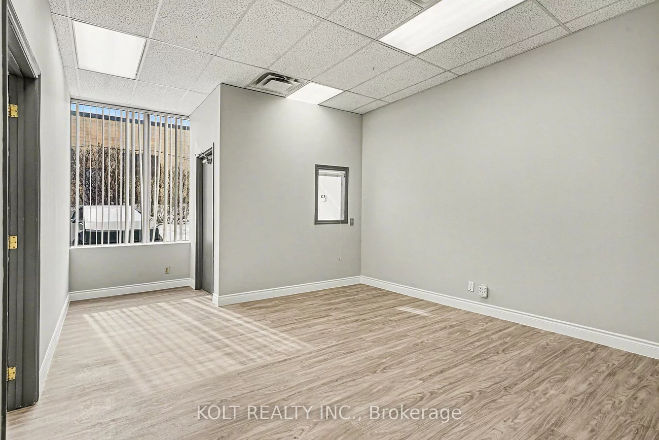 1040, Martin Grove, West Humber-Clairville, Toronto