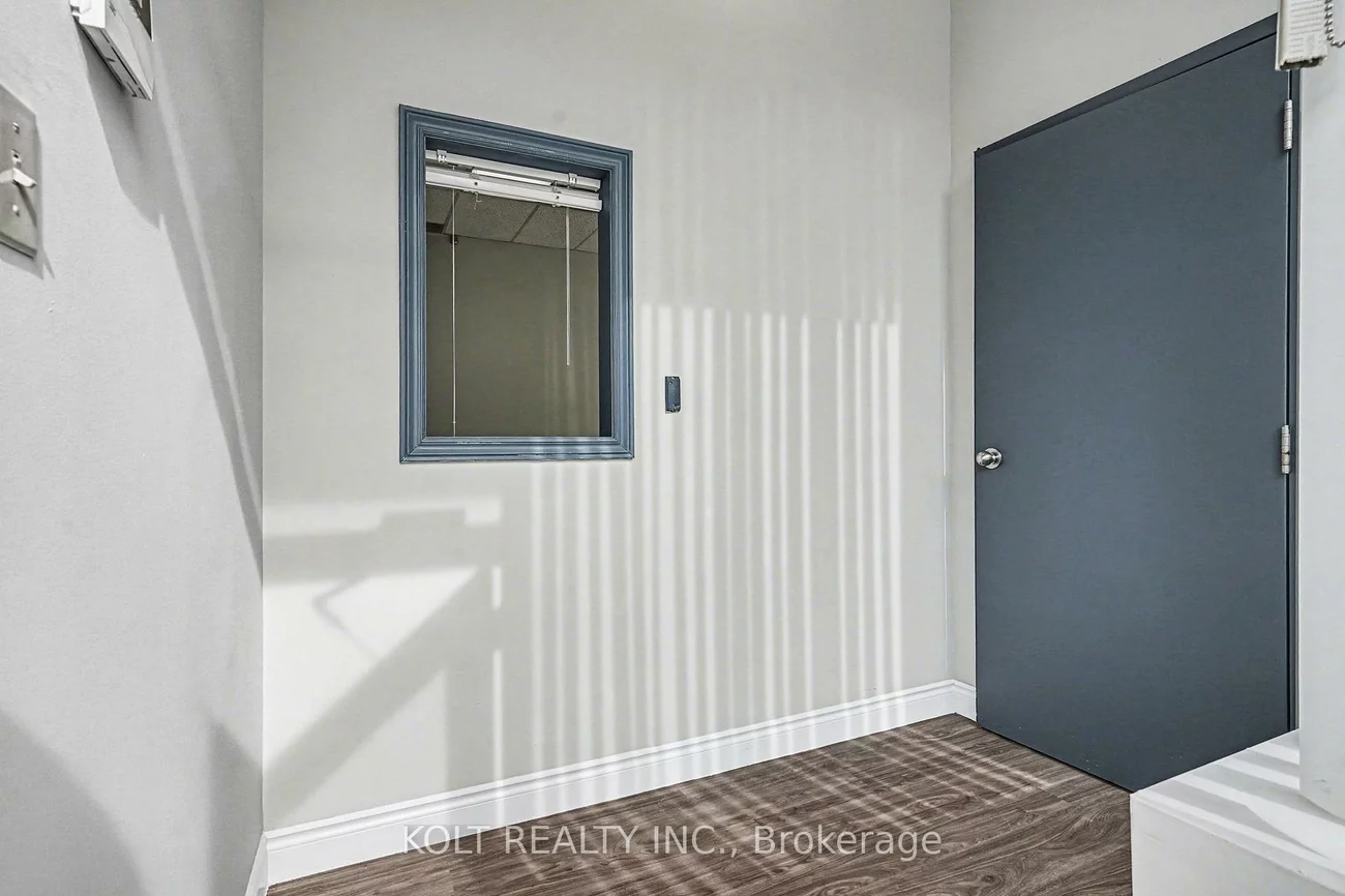 1040, Martin Grove, West Humber-Clairville, Toronto