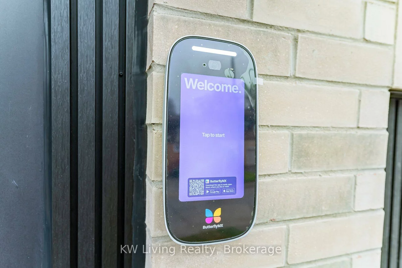 14, Holmesdale, Caledonia-Fairbank, Toronto