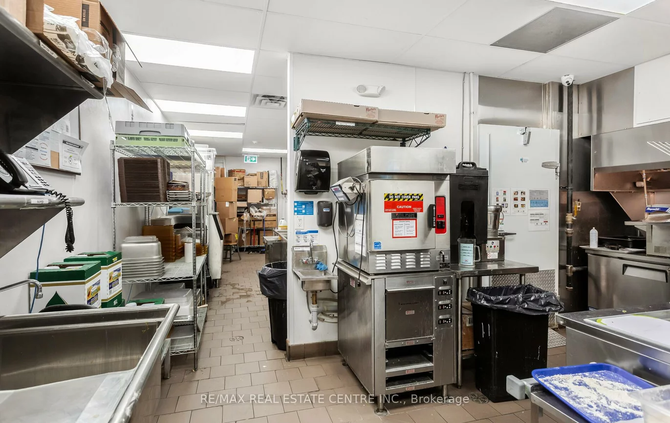 4722, Jane, Black Creek, Toronto