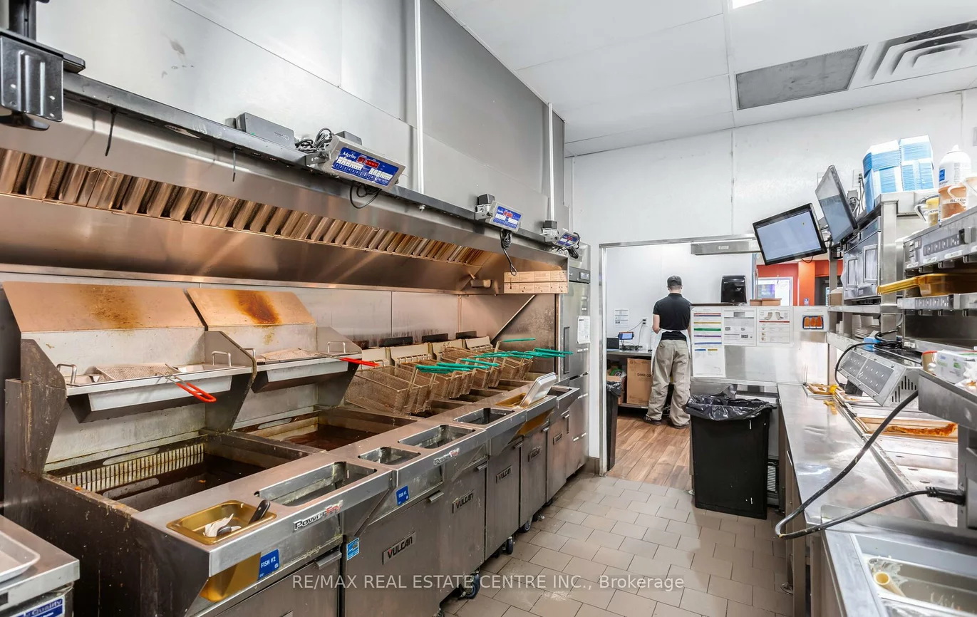 4722, Jane, Black Creek, Toronto