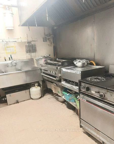 2300, Finch, Humber Summit, Toronto