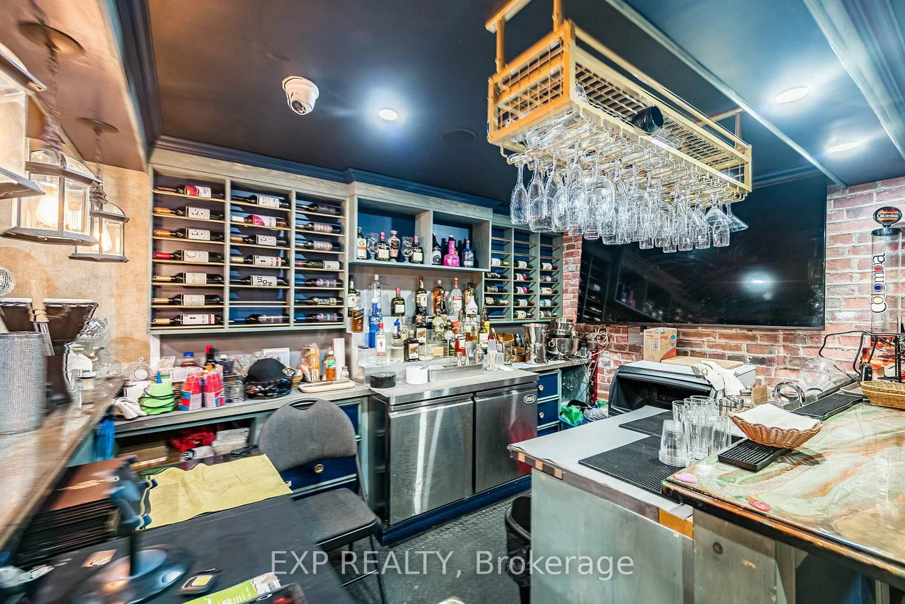 2848, Dufferin, Yorkdale-Glen Park, Toronto