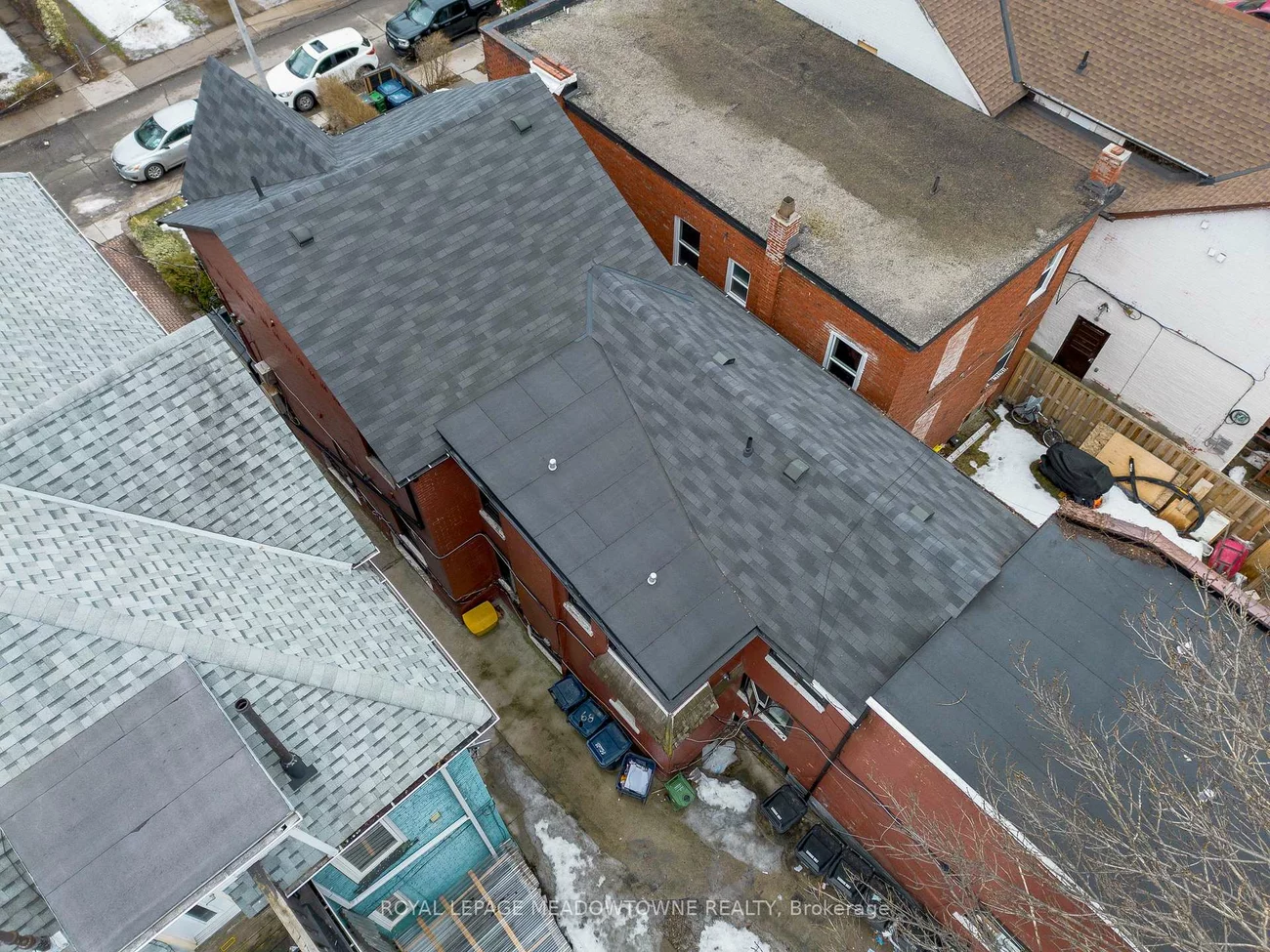 70, Melbourne, South Parkdale, Toronto