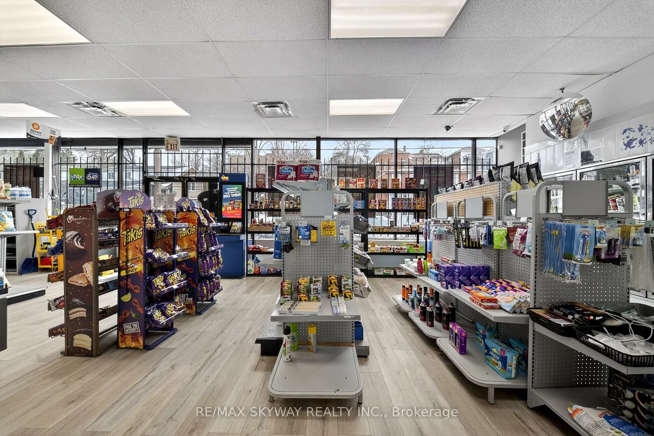 1463, Davenport, Dovercourt-Wallace Emerson-Junction, Toronto