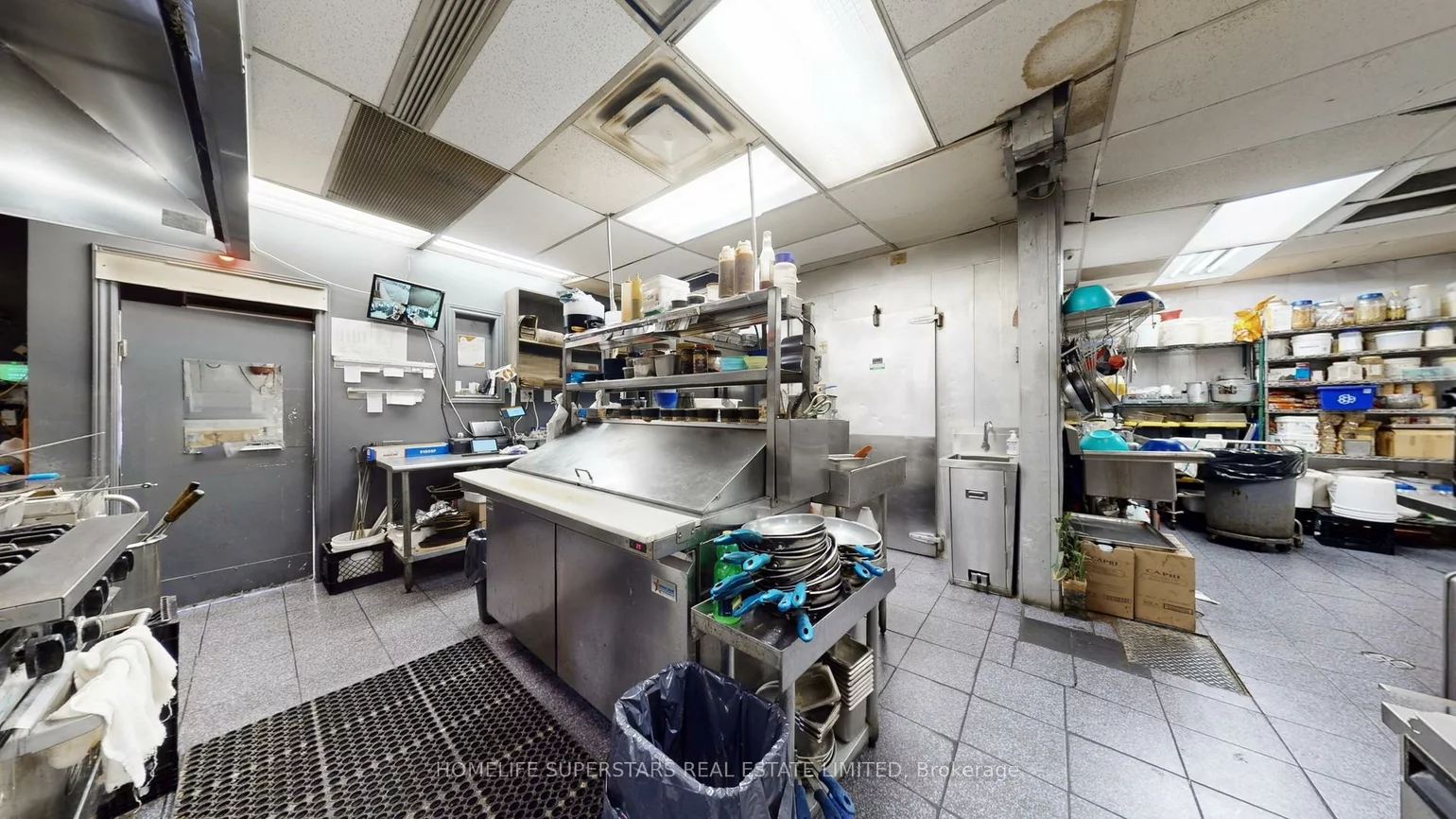 2068, KIPLING, West Humber-Clairville, Toronto