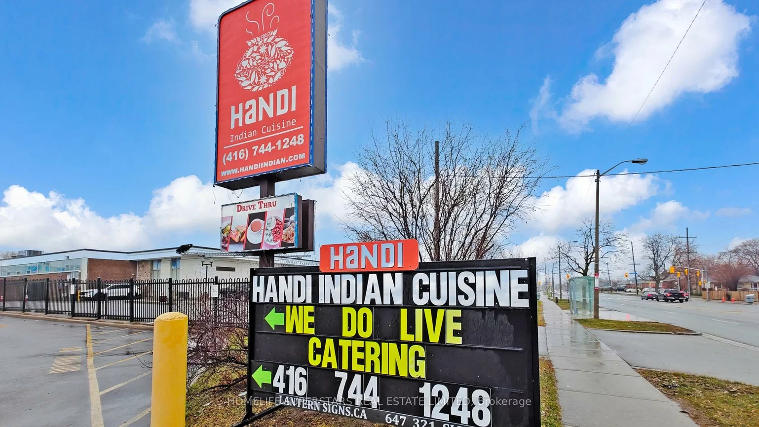 2068, KIPLING, West Humber-Clairville, Toronto