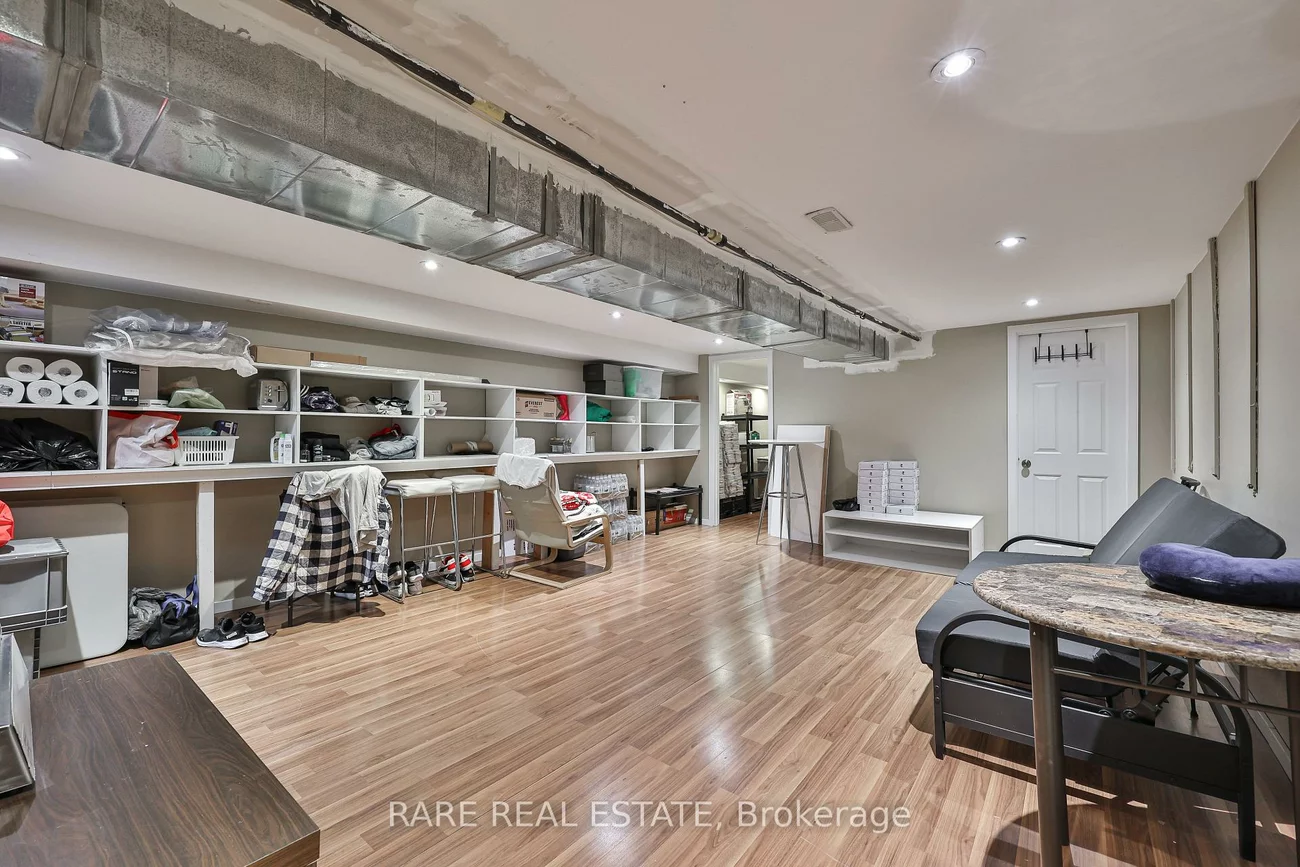 3588, Dufferin, Yorkdale-Glen Park, Toronto