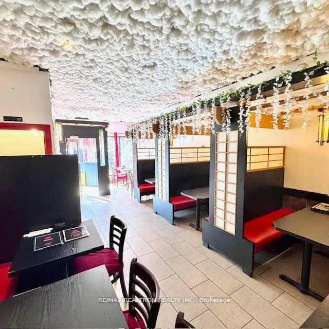 1620, Bloor, High Park North, Toronto