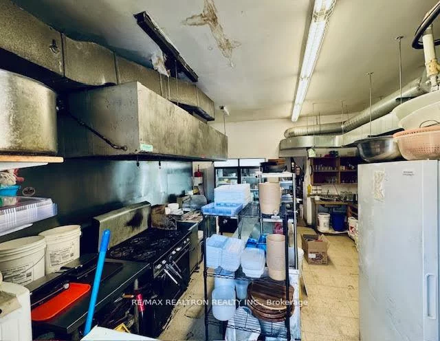 1620, Bloor, High Park North, Toronto